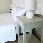12 Gods Apartmán