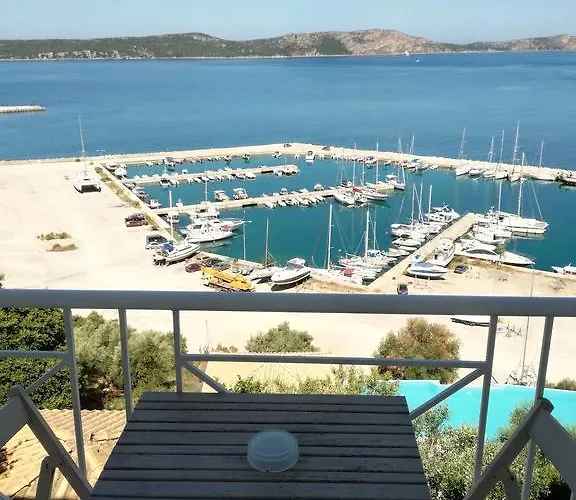 12 Gods Appartement *